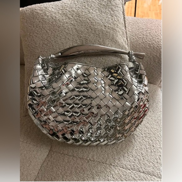 Bottega Veneta
Small Sardine leather top handle bag - Picture 6 of 11